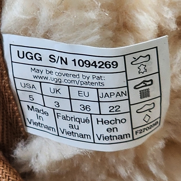 UGG Women's Brown Ankle Boots - Picture 16 of 16